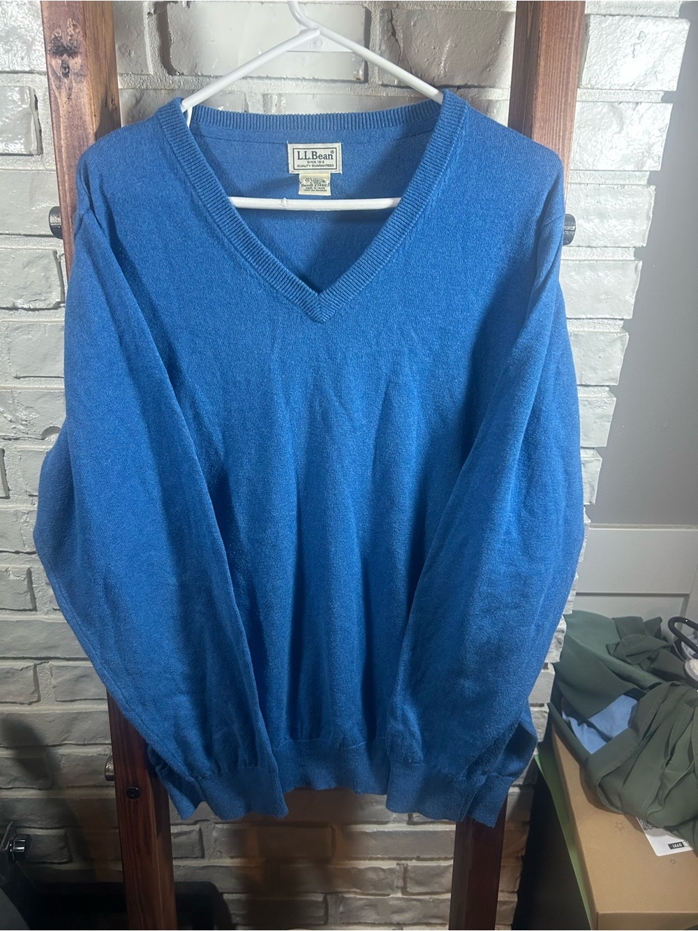 L.L.Bean Men’s Cotton-Cashmere Blend V-Neck Sweater Size L